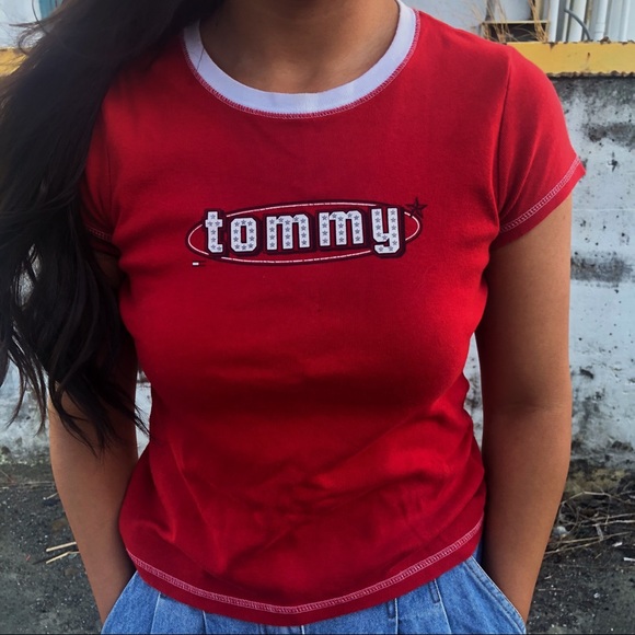 90S TOMMY HILFIGER T SHIRT - Picture 2 of 3